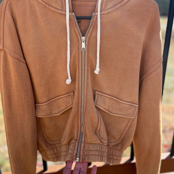 Aerie zip up hoodie. Size small. - Picture 2 of 14